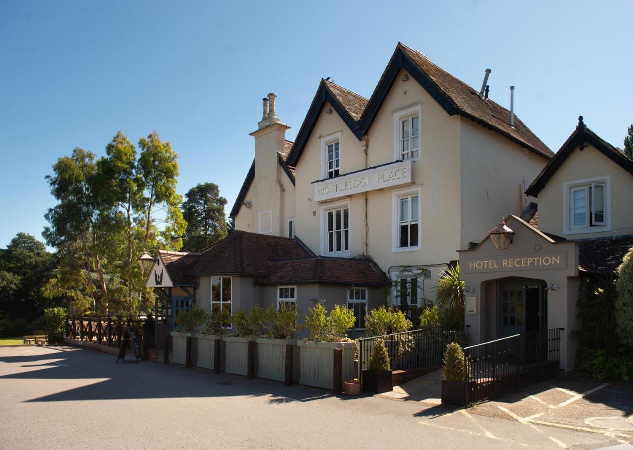 Worplesdon Place Hotel Guildford Eksteriør billede