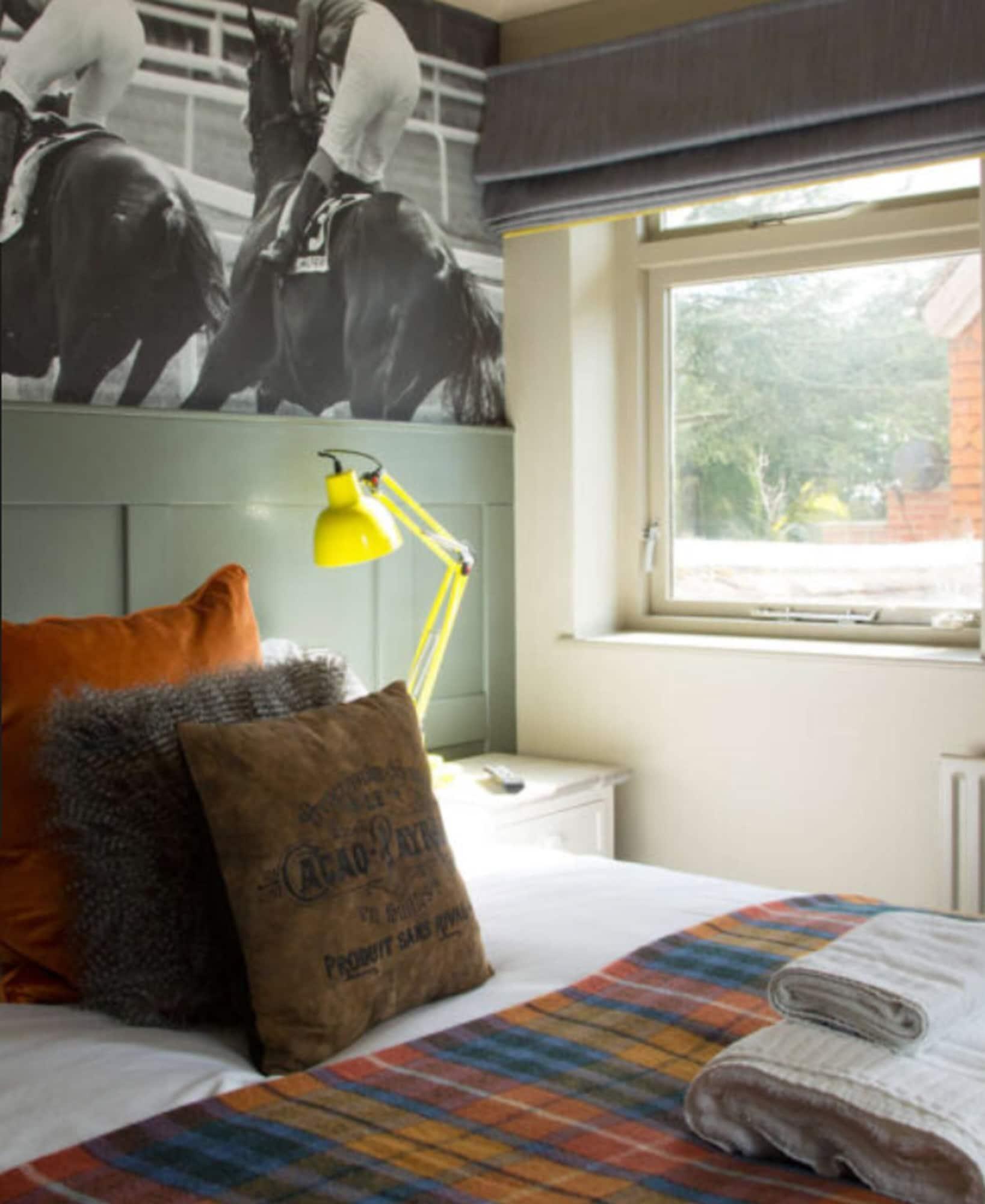 Worplesdon Place Hotel Guildford Eksteriør billede